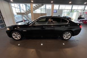 BMW 528I