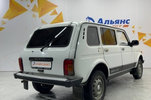 LADA 2131