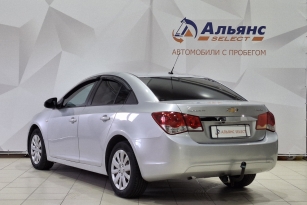 CHEVROLET CRUZE