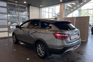 LADA VESTA