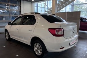 RENAULT LOGAN