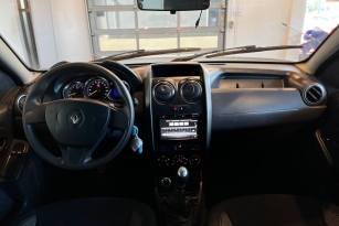 RENAULT DUSTER