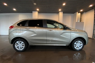 LADA XRAY