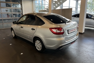 LADA GRANTA