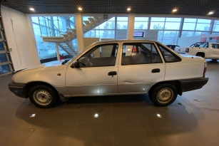 DAEWOO NEXIA