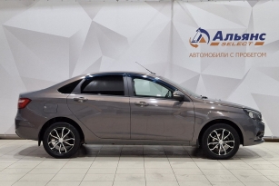 LADA VESTA