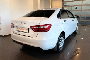 LADA VESTA