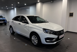 LADA VESTA