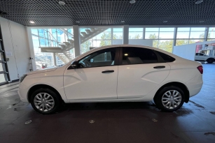 LADA VESTA