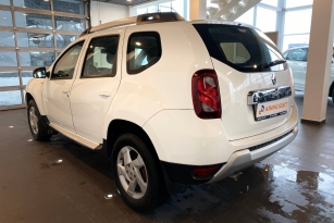 RENAULT DUSTER