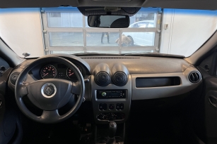 RENAULT LOGAN