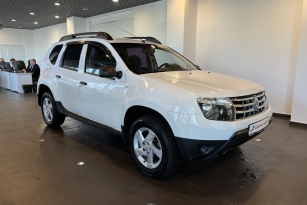 RENAULT DUSTER