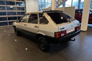 LADA 2109