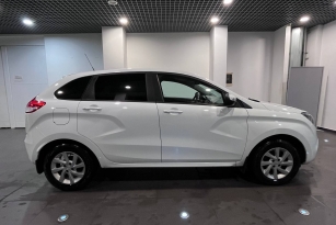 LADA XRAY