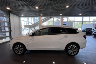 LADA VESTA