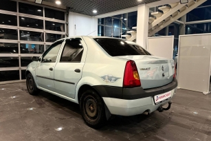 RENAULT LOGAN