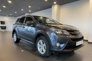 TOYOTA RAV 4