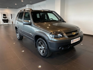 CHEVROLET NIVA
