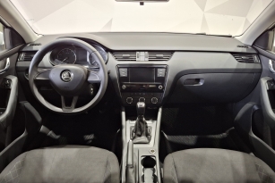 SKODA OKTAVIA