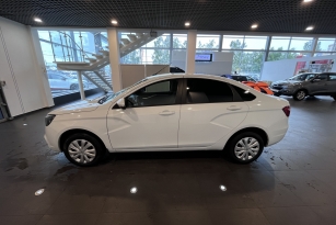 LADA VESTA