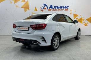 LADA VESTA