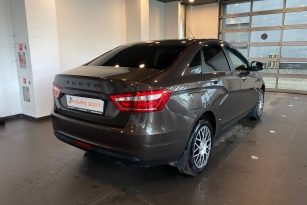 LADA VESTA