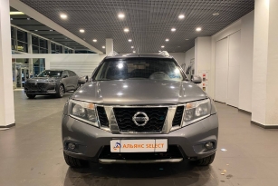 NISSAN TERRANO