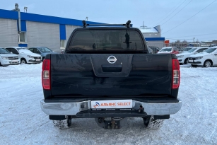 NISSAN NAVARA