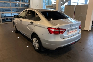 LADA VESTA