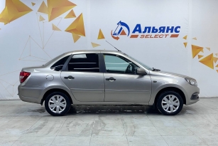 LADA GRANTA
