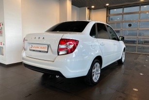 LADA GRANTA