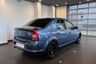 RENAULT LOGAN