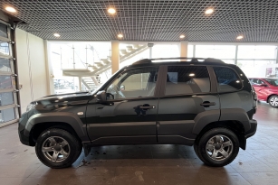 LADA NIVA TRAVEL