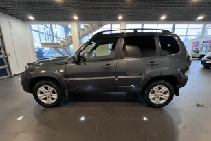 LADA NIVA TRAVEL