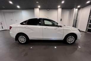 LADA VESTA