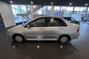 SUZUKI LIANA