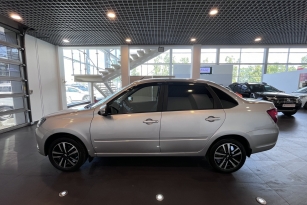 LADA GRANTA