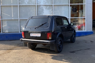 LADA 2121