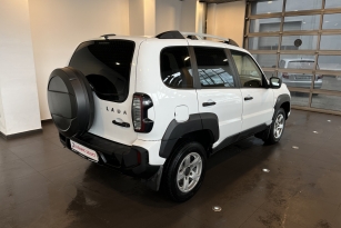 LADA NIVA TRAVEL