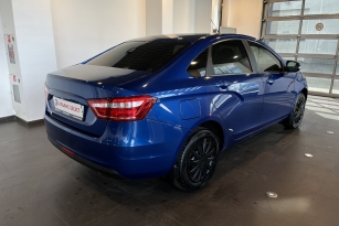 LADA VESTA