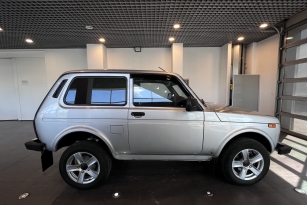 LADA 2121 (4X4)