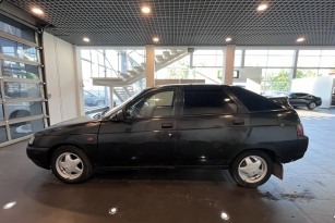 LADA 2112