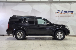 NISSAN PATHFINDER