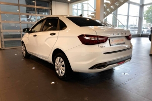 LADA VESTA