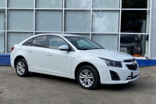 CHEVROLET CRUZE