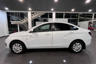 LADA VESTA