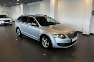 SKODA OKTAVIA