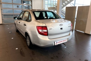 LADA GRANTA