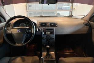 VOLVO S40