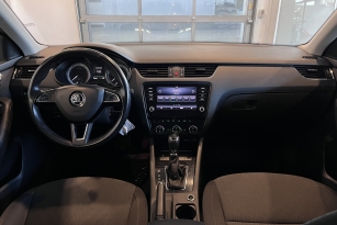 SKODA OKTAVIA